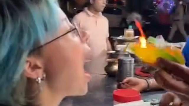 印度的火烧槟榔！想知道是啥味道