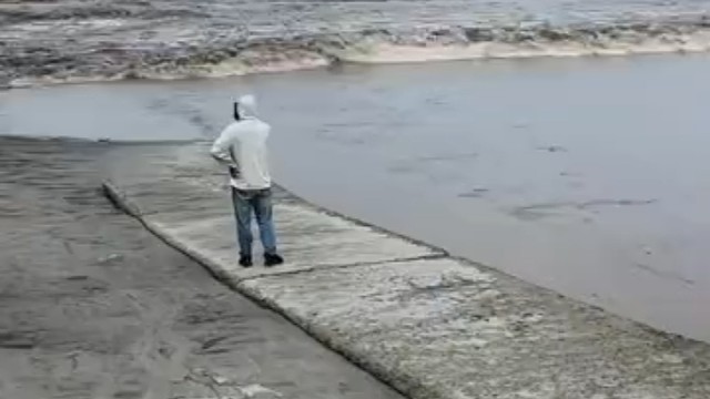 路人好心提醒当成耳旁风