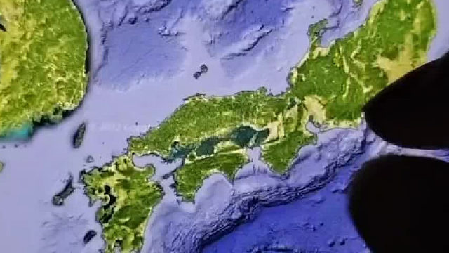 这是什么地方？暗室？