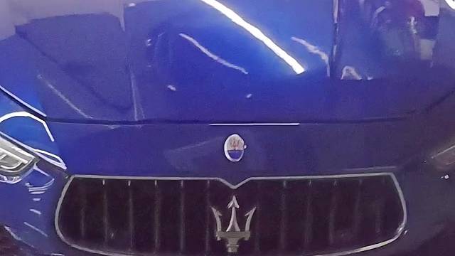 玛莎拉蒂新车落地现场安装防拆防屏蔽GPS定位防盗系统，提升汽车安全预警功能强大，拆机锁车