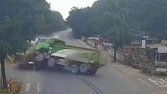 这台小车太让人气愤了！