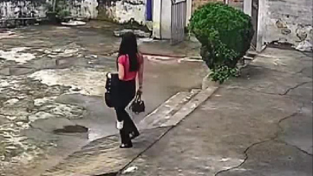 丈夫在外打工女子成了一拖二留守宝妈...