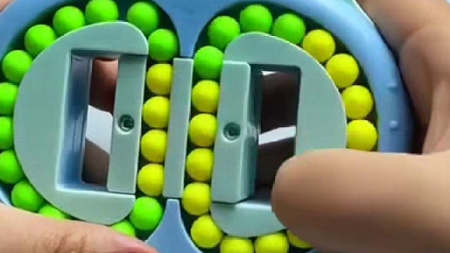 你别这样，你明知道我脑子转不过来