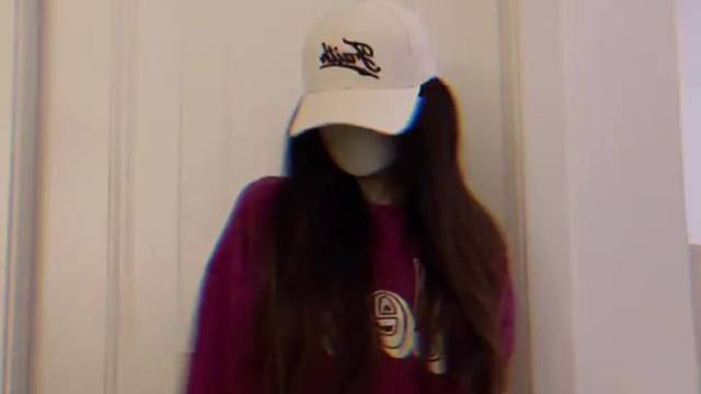 希望大家都能拥有爱情，而我独享金钱。