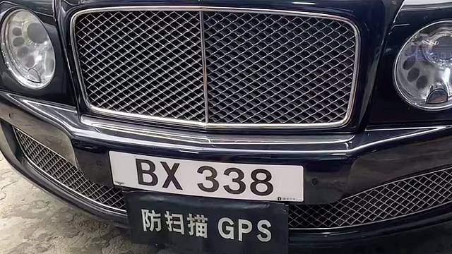 宾利现场安装防拆防屏蔽GPS定位防盗系统，提升汽车安全预警功能强大，拆机锁车