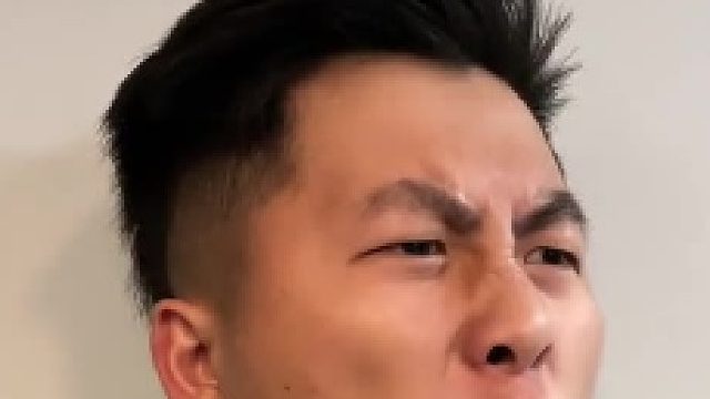 回头是女生真尴尬