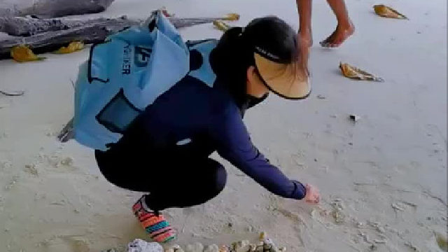 海滩上的小快乐