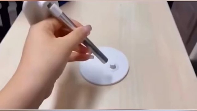 常见的物理治疗方法包括物理疗法、激光治疗和电刺激等。物理治疗可以帮助患者恢复正常生活，并改善其肢体活