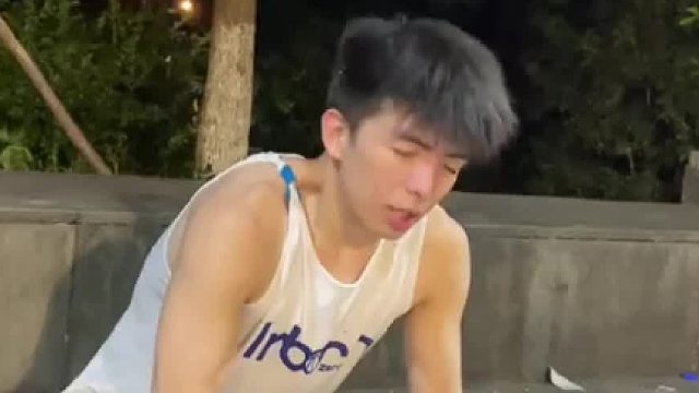 今天好兄弟来找我单挑，咱们就看看最后谁更厉害