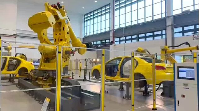 码垛机器人码任何你心动吗