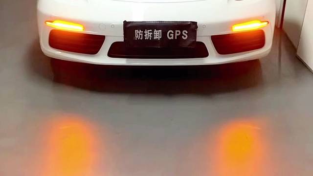 保时捷718新车落地现场安装防拆防屏蔽GPS定位防盗系统，提升汽车安全预警功能强大，拆机锁车