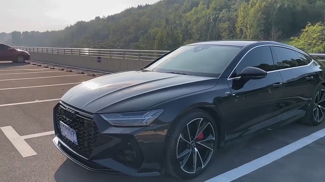 有没有一盒烟你抽了无数篇 留下烟名我去买#奥迪A7