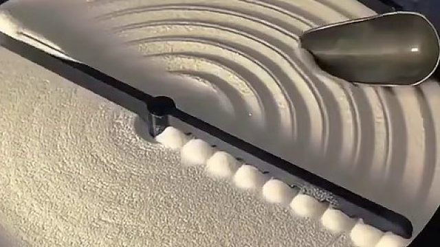 可以看一天的治愈旋转沙盘