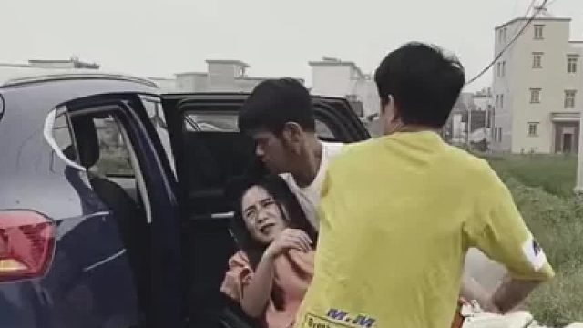 表妹要离开了我们很舍不得