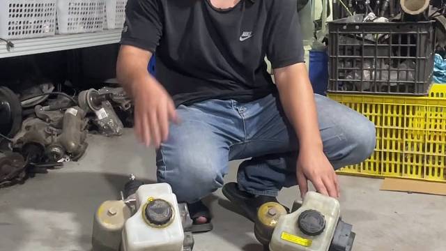 丰田酷路泽LC200 普拉多4000 LC120 LC150 凌志GX LX SL刹车ABS泵 #拆