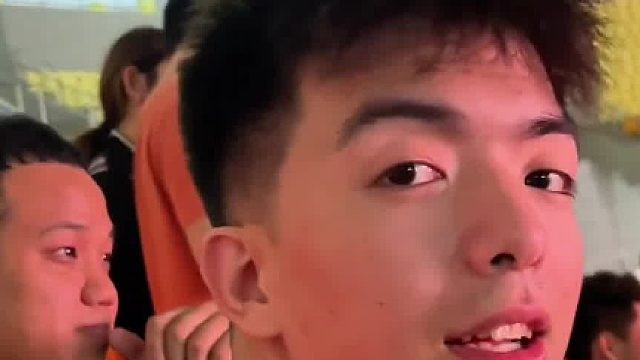 球员们精彩的表现，细节满满的招牌炸球半转身，太酣畅淋漓了