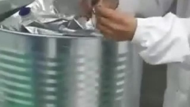 1000L吨桶酸酐酯压盖机 多工位压盖机