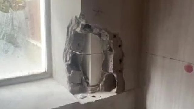 打到隔壁的柜子了，怎么办