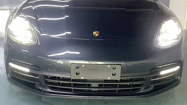 保时捷帕拉梅拉新车落地现场安装防拆防屏蔽GPS定位防盗系统，提升汽车安全预警功能强大，拆机锁车