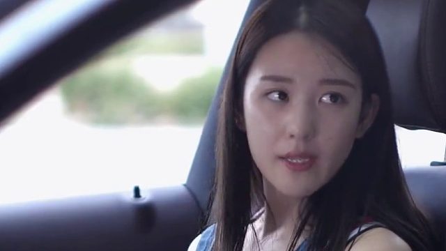 嫌弃你又拿你没办法还护着你的人，应该好好珍惜，因为难得