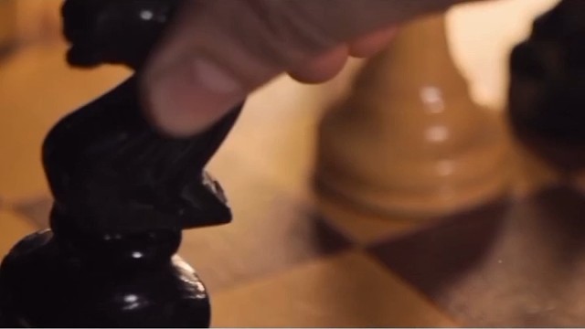 “沉舟侧畔千帆过，病树前头万木春”……