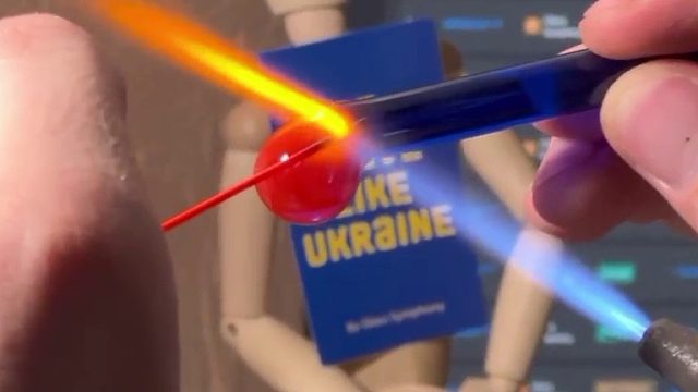 技艺高超的艺人用玻璃做的蜘蛛