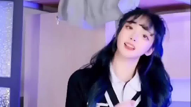 这条视频我施法了，艾特谁谁今年脱单