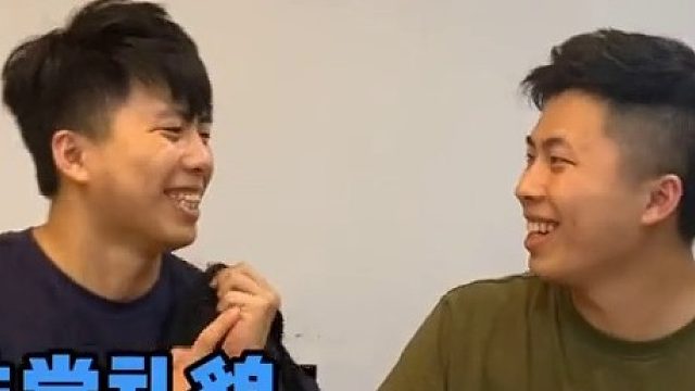 开学第一天的同桌友谊