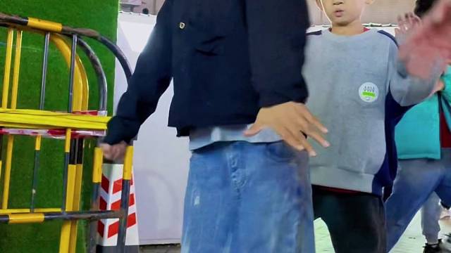 工地跳舞帅不帅 #老火了 #这小子真帅 #帅不帅你们说了算