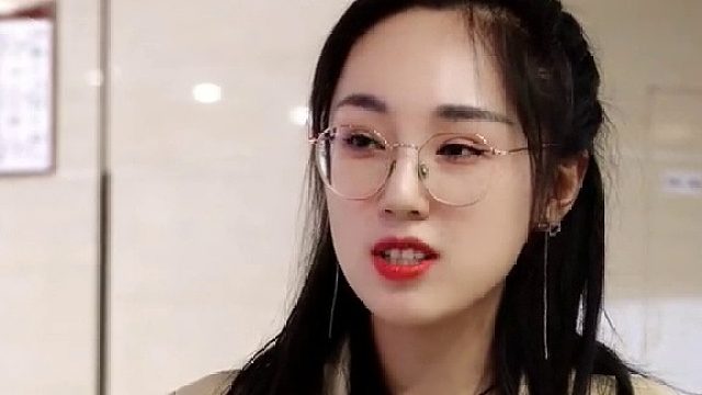 相亲对象竟然出现在自己公司，这个机会该不该给他