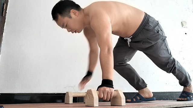 区区五十俯卧撑