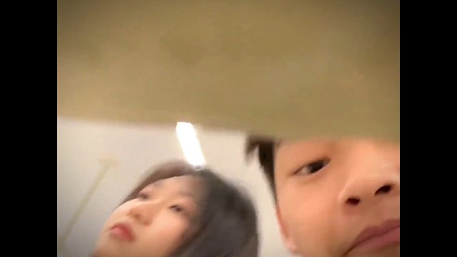 “少年灌风的校服，裹着我整个青春里最盛大的秘密”#从校服到婚纱 #学生时代 #校园爱情 #青春 #暗