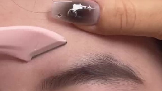 原生眉多好看呀！多此一举