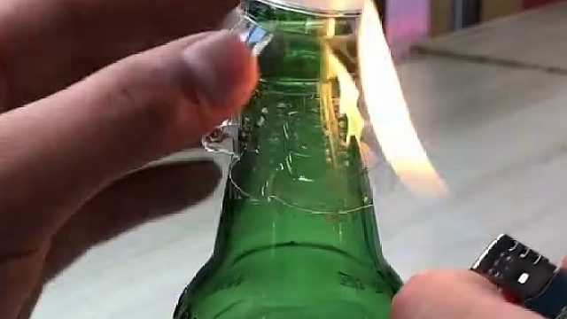 一小瓶啤酒都喝不完，还是戒酒吧