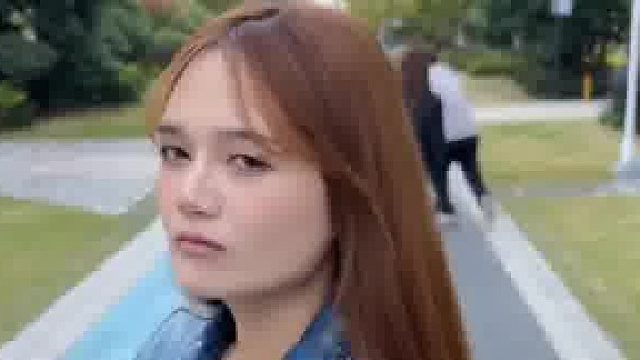 妻子领证后跟媳妇得瑟，被媳妇转过头一个眼神镇住