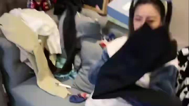 我准备把他放铁锅炖里一起吃了