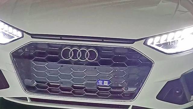 奥迪A4新车落地现场安装防拆防屏蔽GPS定位防盗系统，提升汽车安全预警功能强大，拆机锁车