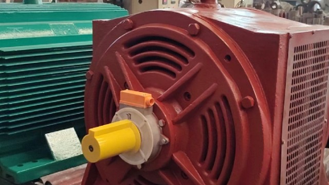 山东盛华YCT电磁调速电机，运转平稳，机身稳定。