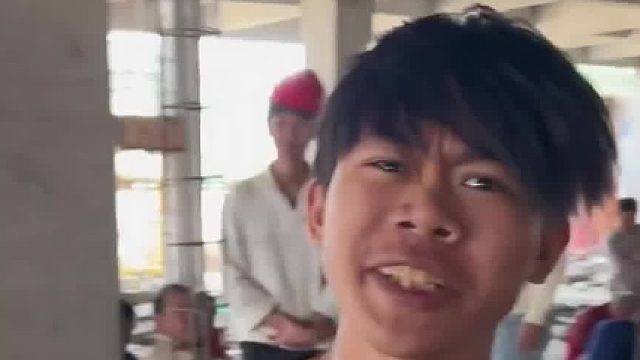 工地新来一小工，大家伙说说到底要不要录取