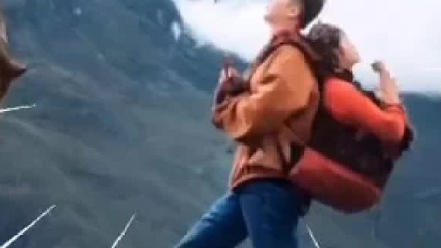 不是，我说…AI扩图未免有点离谱了吧