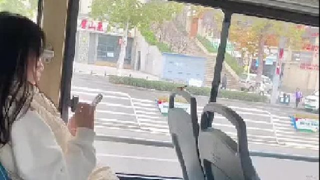 第一次聽見蟑螂叫～