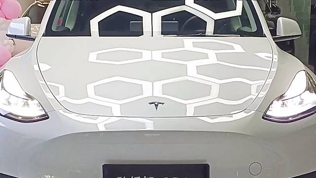 特斯拉Model Y新车落地安装防拆防屏蔽GPS定位防盗系统，提升汽车安全预警功能强大，拆机锁车