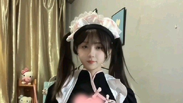 给奶油顶在头上了