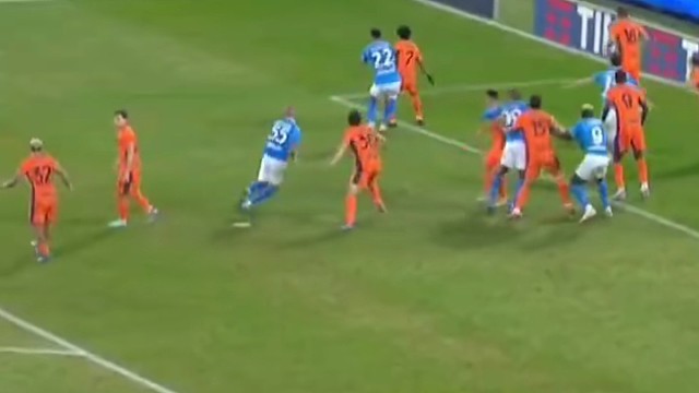 一扑一个不吱声#足球