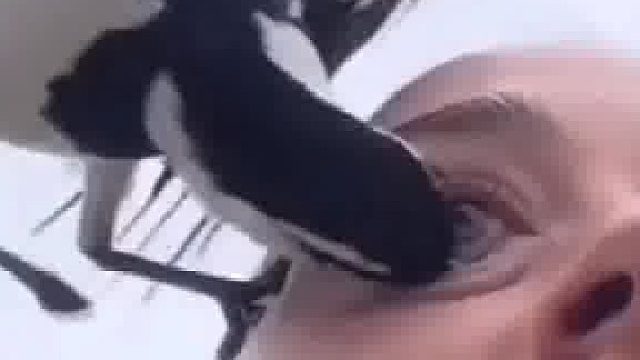 残暴的眼珠攻击