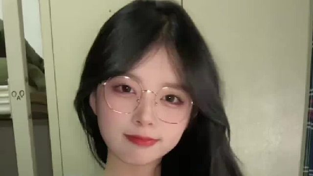 当Hello kitty猫撞上麦麦会擦出怎样的火花呢