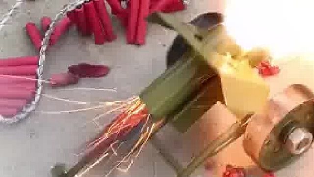 咦，看上去好好玩的样子，开炮