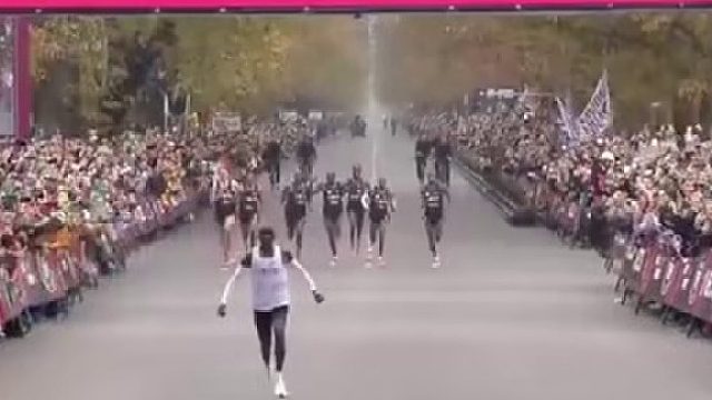 怪不得一直有疑问，以士兵的身体素质，怎么跑40公里就能累死，原来是600公里啊