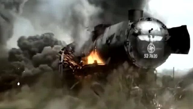 人类史上最愚蠢的死法，洗澡充电玩手机，后果有多可怕03