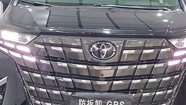 丰田商务车安装防拆防屏蔽GPS定位防盗系统，提升汽车安全预警功能强大，拆机锁车